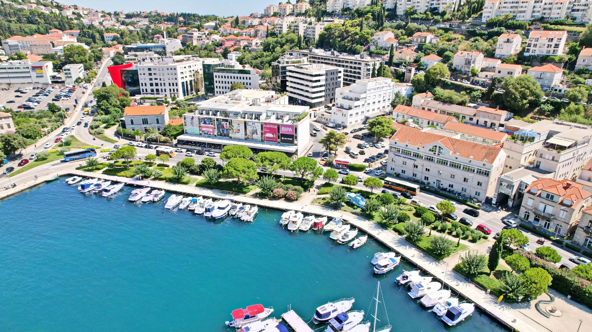 INVESTICIJA! | Poslovni prostor cca 69 m2 | Frekventna pozicija | Dubrovnik, Gruž