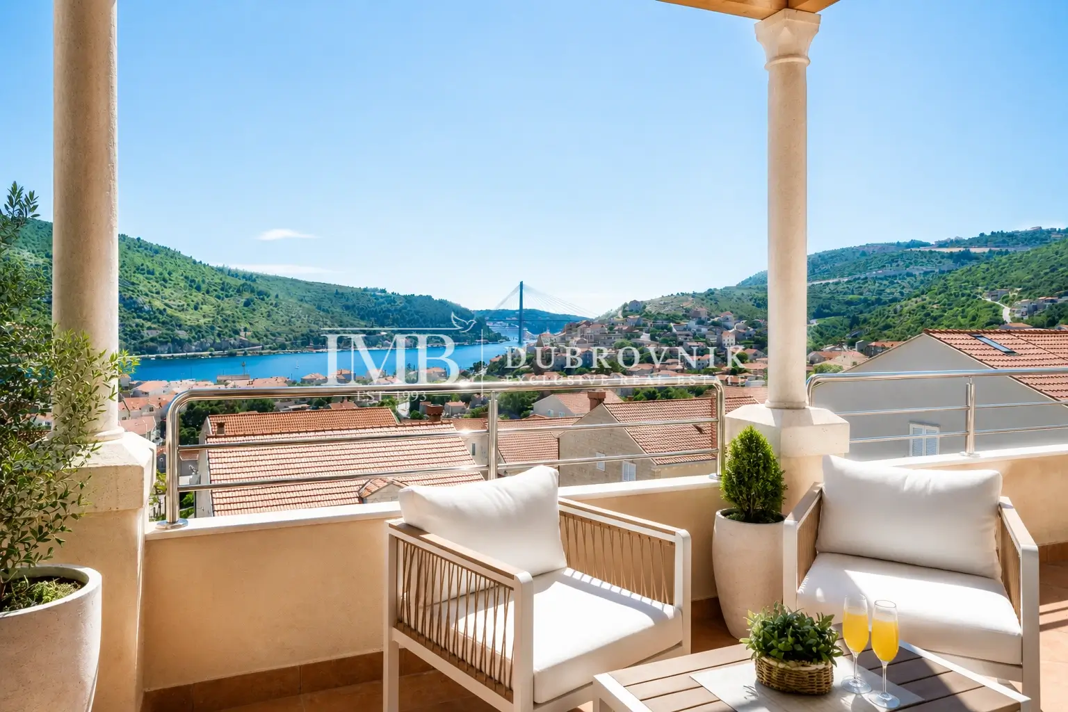 KOMFORAN STAN S POGLEDOM NA MORE | 4 SS | PARKING | Tražena lokacija | Dubrovnik okolica