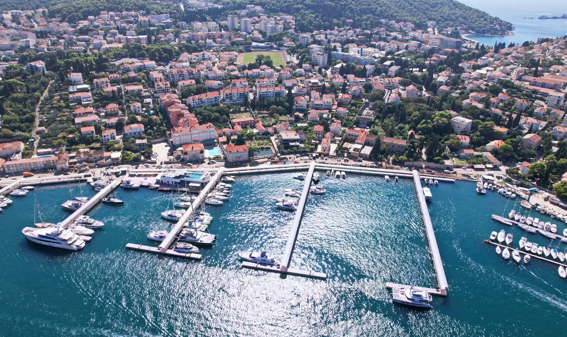 NOVOGRADNJA DUBROVNIK - IZVRSNA PJEŠAČKA ZONA - KOMFORAN STAN 96 m2