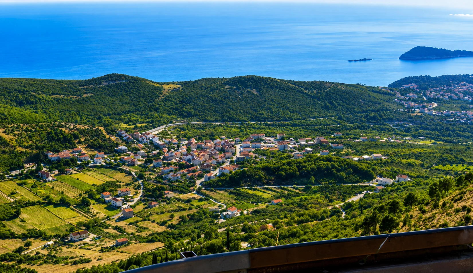Građevinsko zemljište 874 m2 s pogledom na more - Dubrovnik okolica, Zvekovica